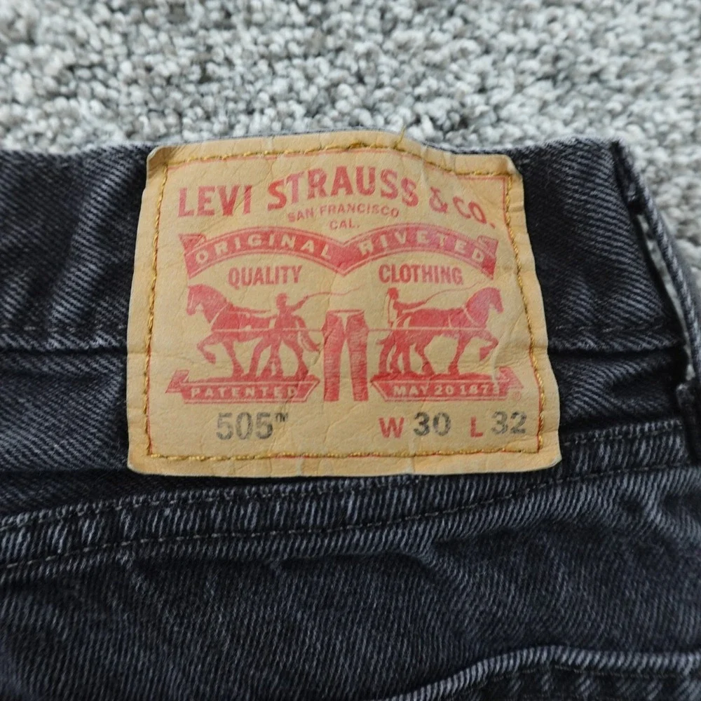 Levis Jeans Mens 30X32 Black Dark Denim Pants 505 Straight Leg 5 Pocket Mid Rise